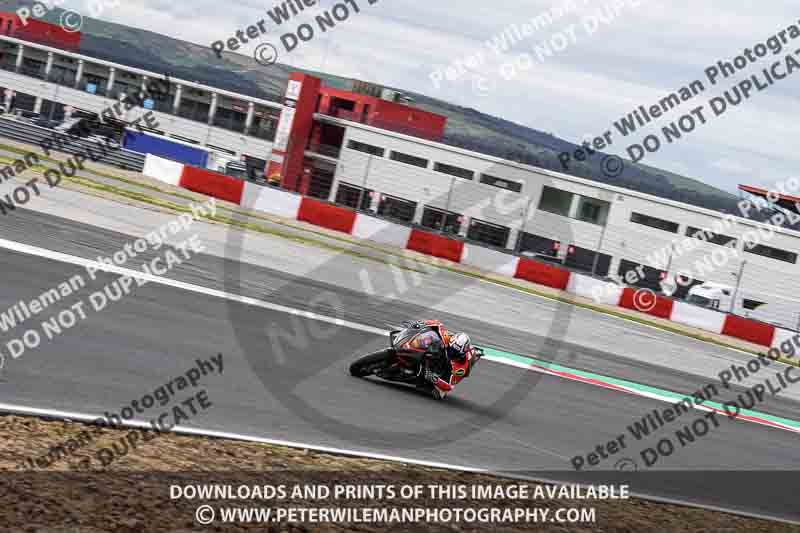 cadwell no limits trackday;cadwell park;cadwell park photographs;cadwell trackday photographs;enduro digital images;event digital images;eventdigitalimages;navarra;no limits trackdays;peter wileman photography;racing digital images;trackday digital images;trackday photos